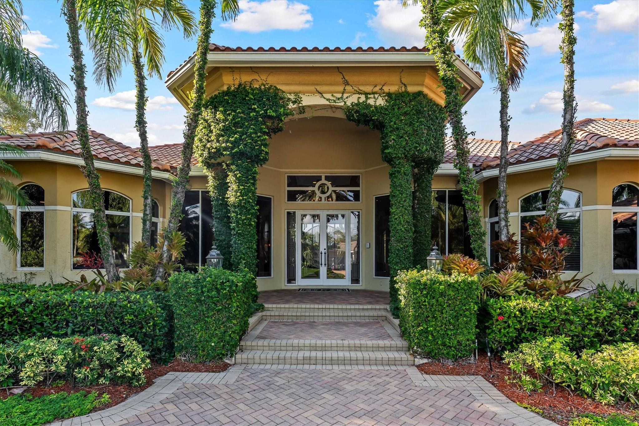 3060 Paddock Road Weston, FL 33331 - Photo 3 of 80 Photo 3