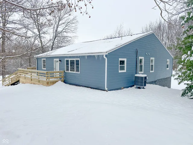 $439,000 | 6225 East 300 South, Greenfield, IN 46140