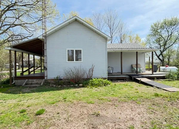 $99,000 | 1011 East Copeland Road, Montgomery, MI 49255