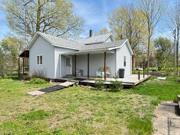 $99,000 | 1011 East Copeland Road, Montgomery, MI 49255