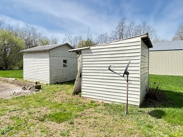 $99,000 | 1011 East Copeland Road, Montgomery, MI 49255