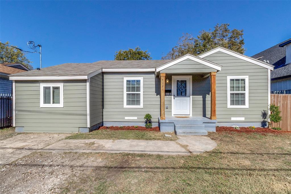 Bungalow-style home featuring a shingled roof