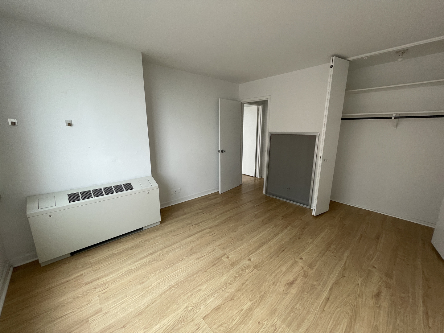 5601 North Sheridan Road, Unit 14E Chicago, IL 60660 - Photo 11 of 16