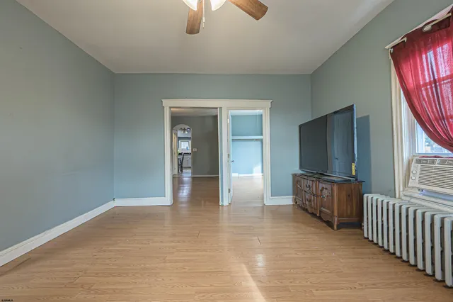 $300,000 | 118 West Park Avenue, Vineland, NJ 08360