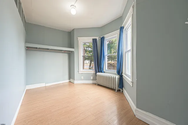 $300,000 | 118 West Park Avenue, Vineland, NJ 08360