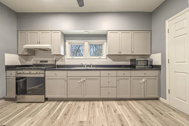 $300,000 | 118 West Park Avenue, Vineland, NJ 08360