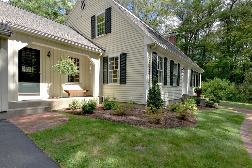 21 Wood Road Sherborn, MA 01770 - Photo 2 of 22 Gallery Image 2