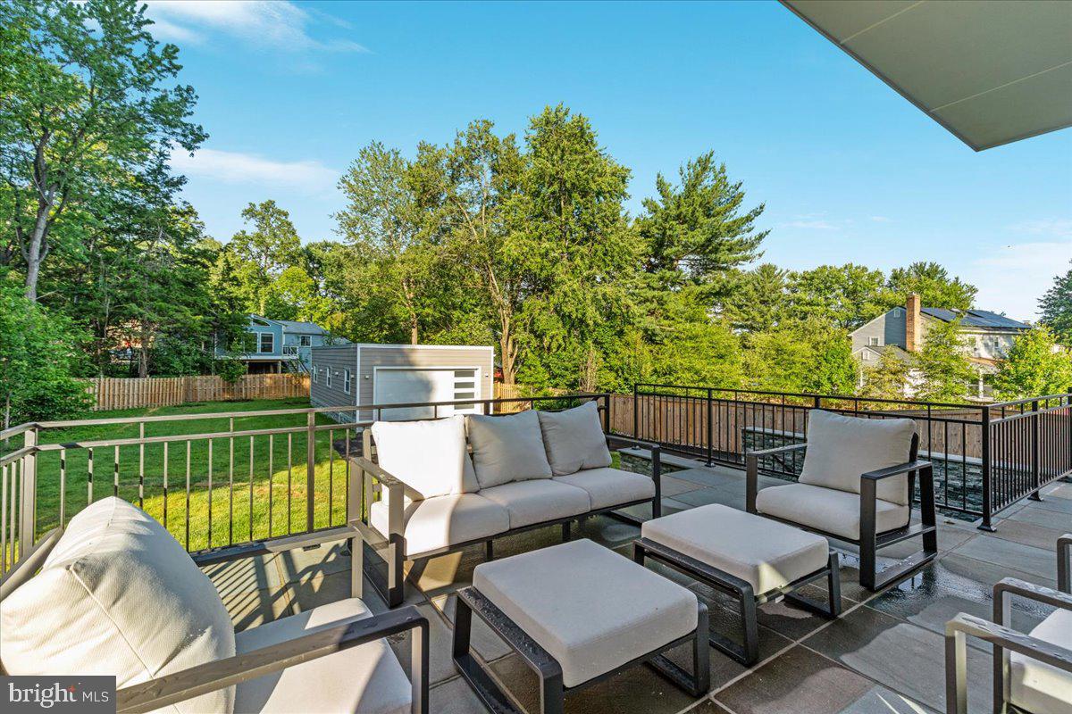 2841 Edgelea Road Vienna, VA 22181 - Photo 61 of 66