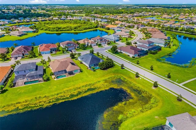 $769,000 | 650 Rosemary Circle, Bradenton, FL 34212