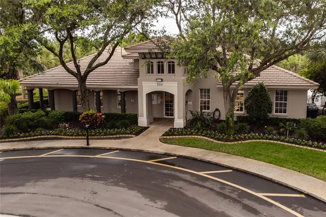 $769,000 | 650 Rosemary Circle, Bradenton, FL 34212