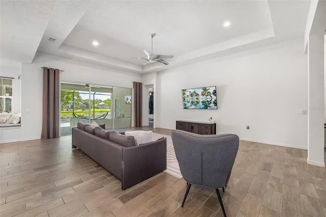 $769,000 | 650 Rosemary Circle, Bradenton, FL 34212