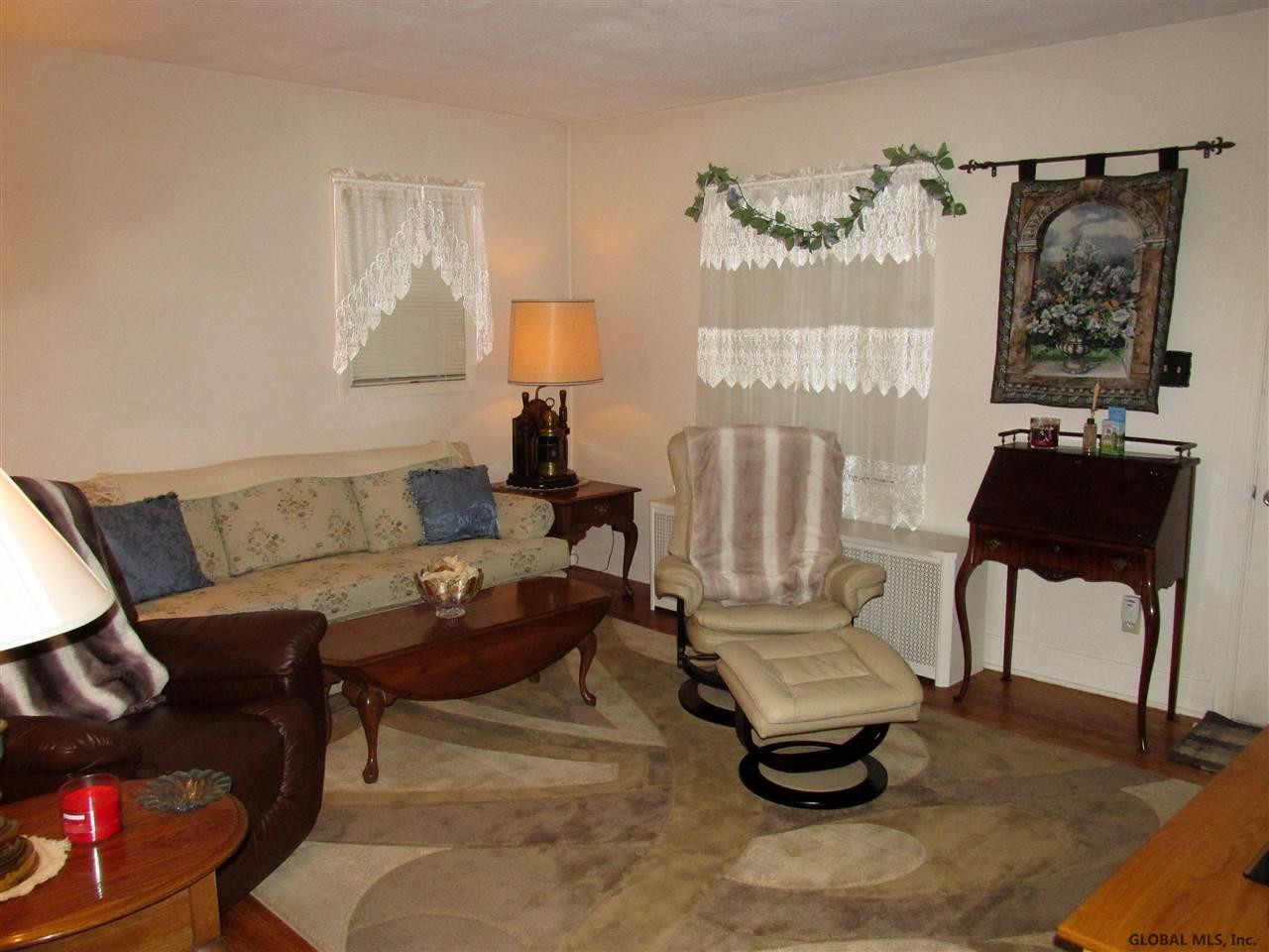 787 Curry Road Rotterdam, NY 12306 - Photo 2 of 14 Photo 2