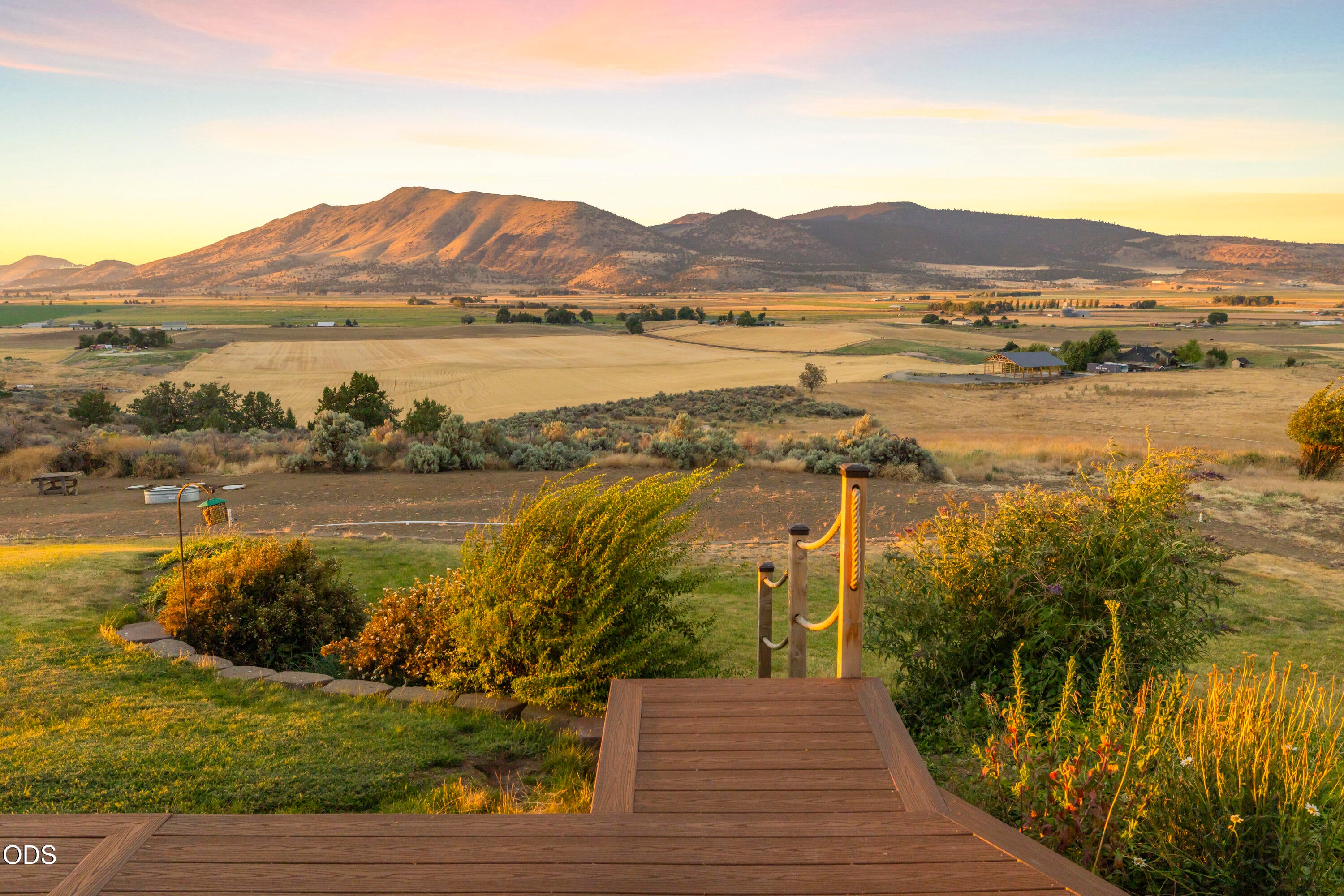 11811 Falvey Road Klamath Falls, OR 97603 - Photo 20 of 97 Gallery Image 20