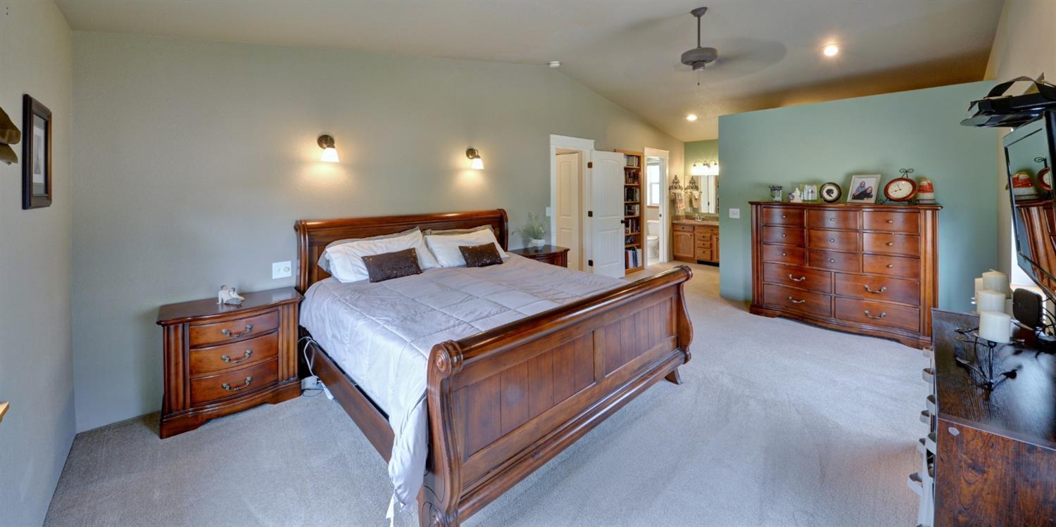 12787 Perry Road White City, OR 97503 - Photo 17 of 35 Additional Photo