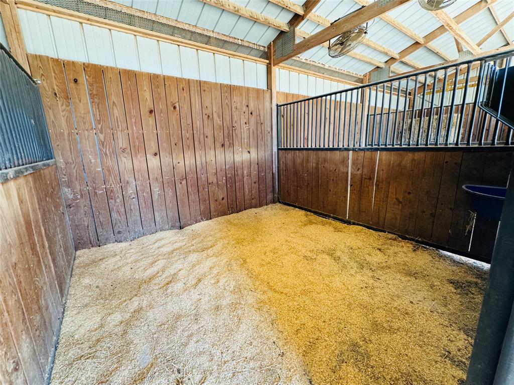 1010 Chapman Road Crawford, TX 76638 - Photo 34 of 40