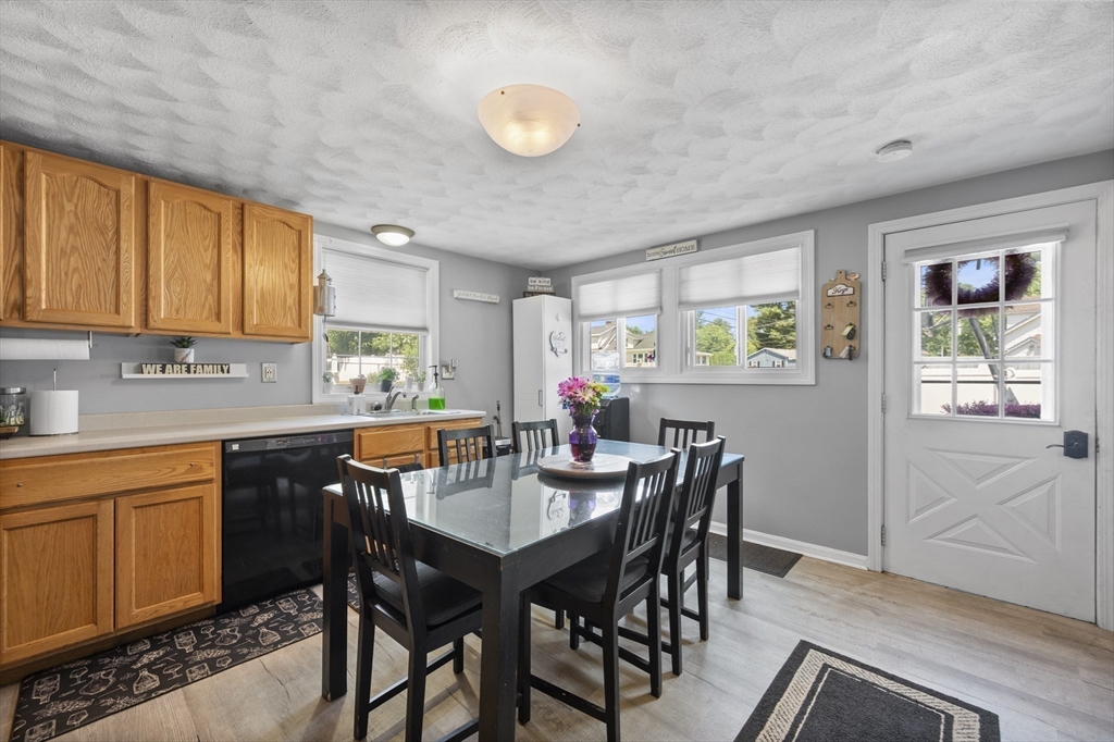 63 Bridle Road Billerica, MA 01821 - Photo 1 of 35 Gallery Image 1
