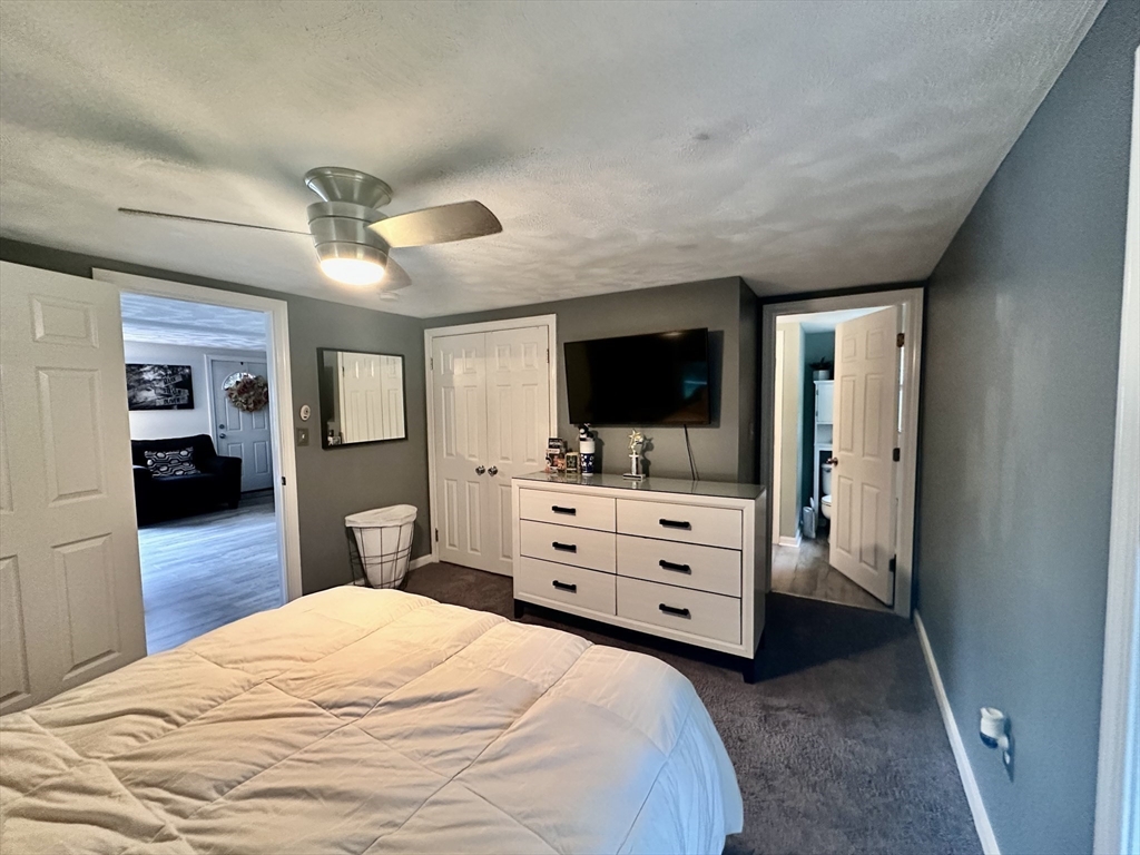 63 Bridle Road Billerica, MA 01821 - Photo 11 of 35 Gallery Image 11
