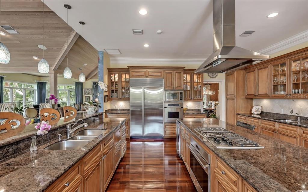 2320 Wason Road Sarasota, FL 34231 - Photo 31 of 95 Gallery Image 31