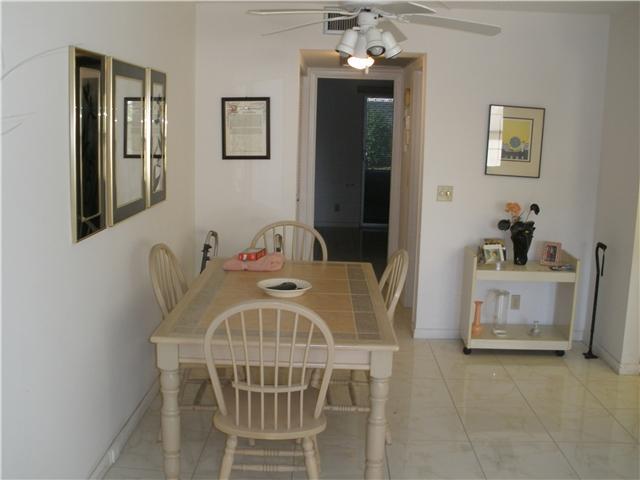 54 Suffolk B, Unit 54 Boca Raton, FL 33434 - Photo 4 of 8 Additional Photo