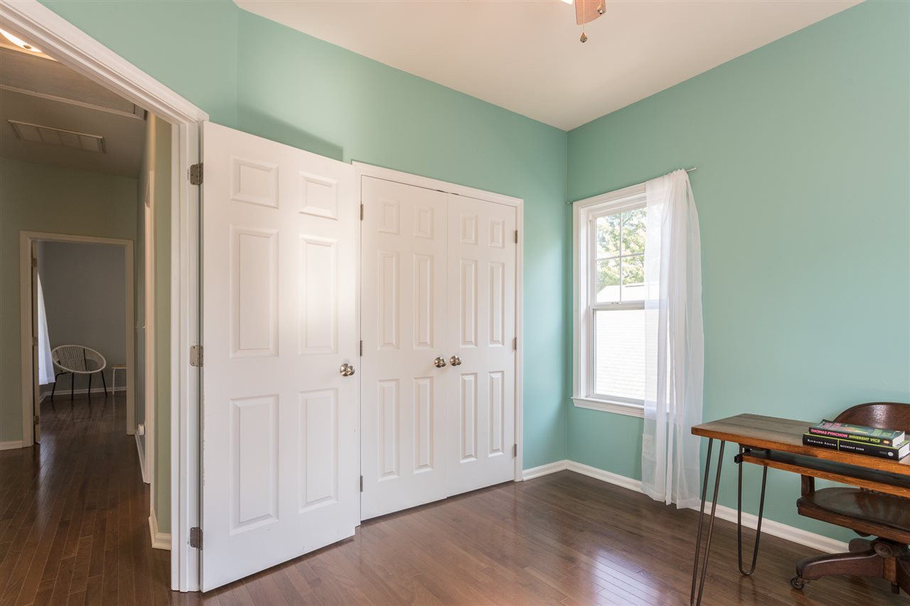 233 Cooke Street Raleigh, NC 27601 - Photo 21 of 27 Photo 22