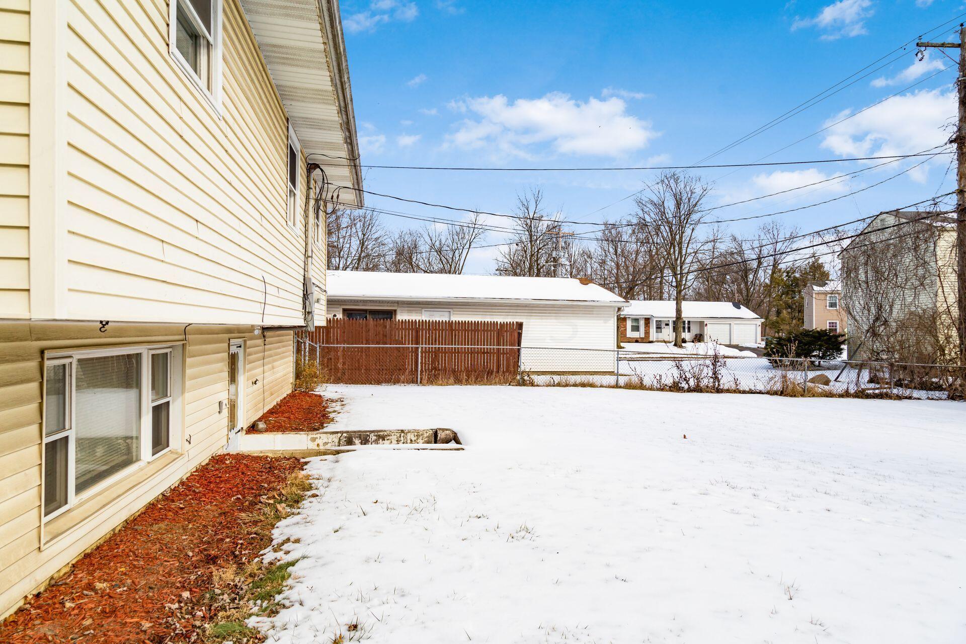 6520 Faircrest Road Columbus, OH 43229 - Photo 31 of 34 041_843_6520 Faircrest Rd-080