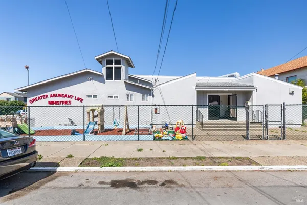 $950,000 | 671 9th Street, Richmond, CA 94801