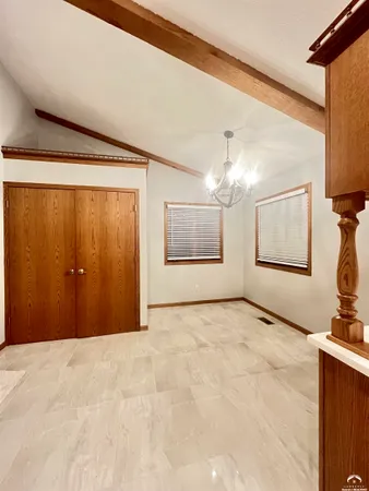 $349,900 | 1316 East 19th Avenue, Hutchinson, KS 67502