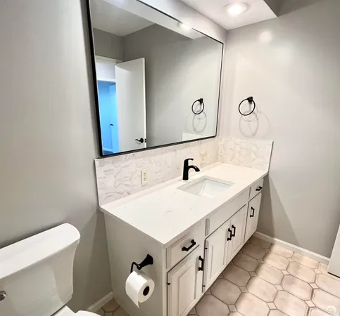 $349,900 | 1316 East 19th Avenue, Hutchinson, KS 67502