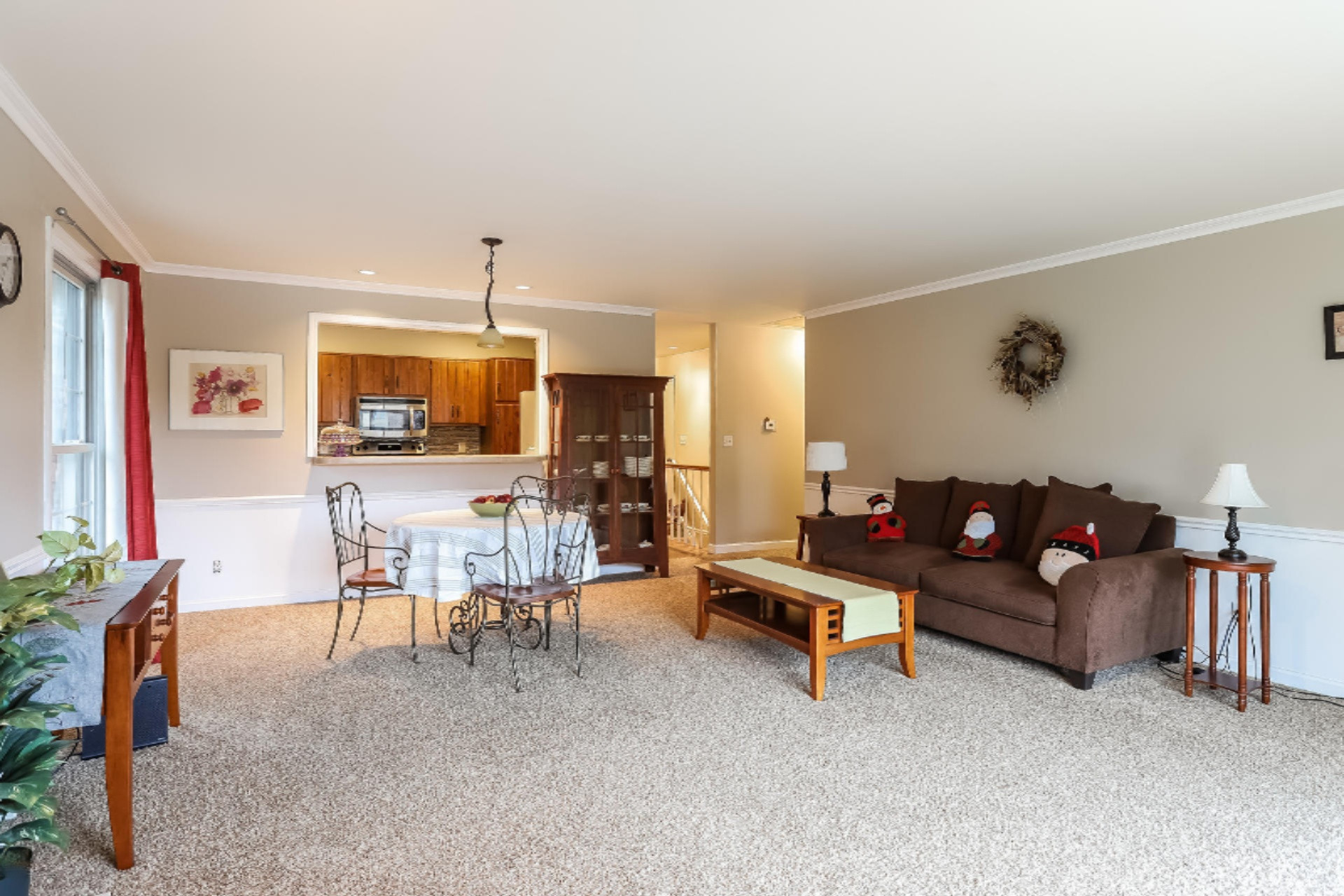 17660 Woodbridge Road Spring Lake, MI 49456 - Photo 7 of 40 007-photo-living-room-6581880