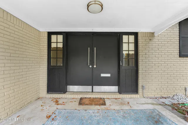 $375,000 | 6938 Hanson Drive North, Jacksonville, FL 32210