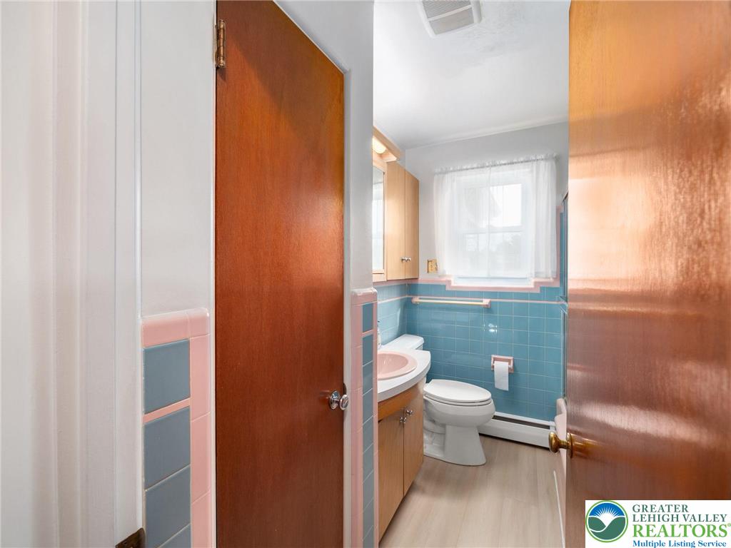 515 Franklin Street Emmaus, PA 18049 - Photo 37 of 45 a bathroom with a toilet and a sink
