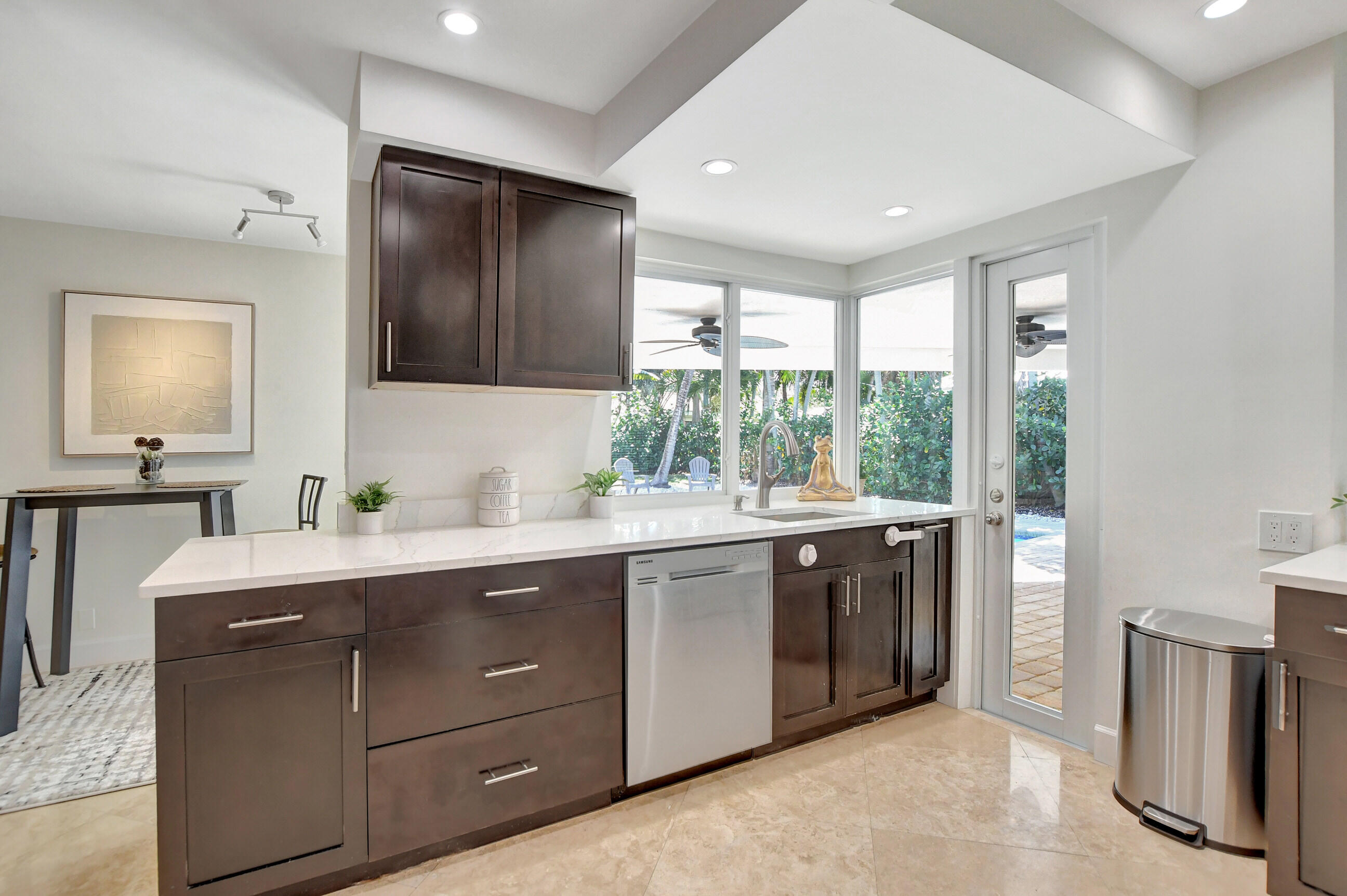 1098 Southwest 13th Avenue Boca Raton, FL 33486 - Photo 12 of 41 58_dsc_1391