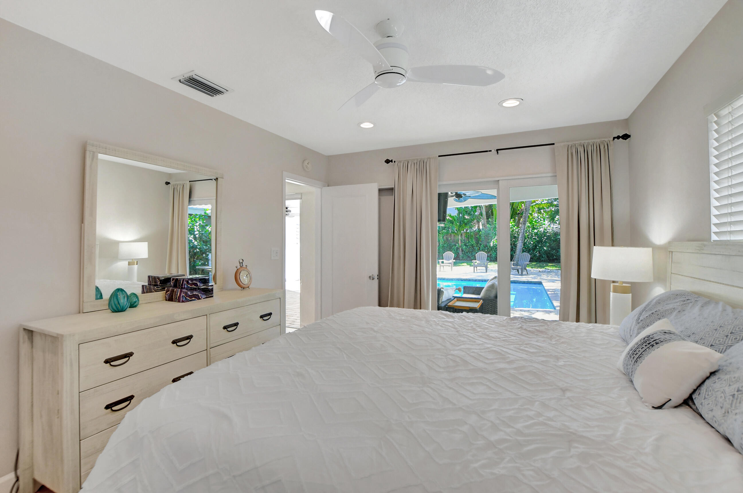 1098 Southwest 13th Avenue Boca Raton, FL 33486 - Photo 21 of 41 44_dsc_1321