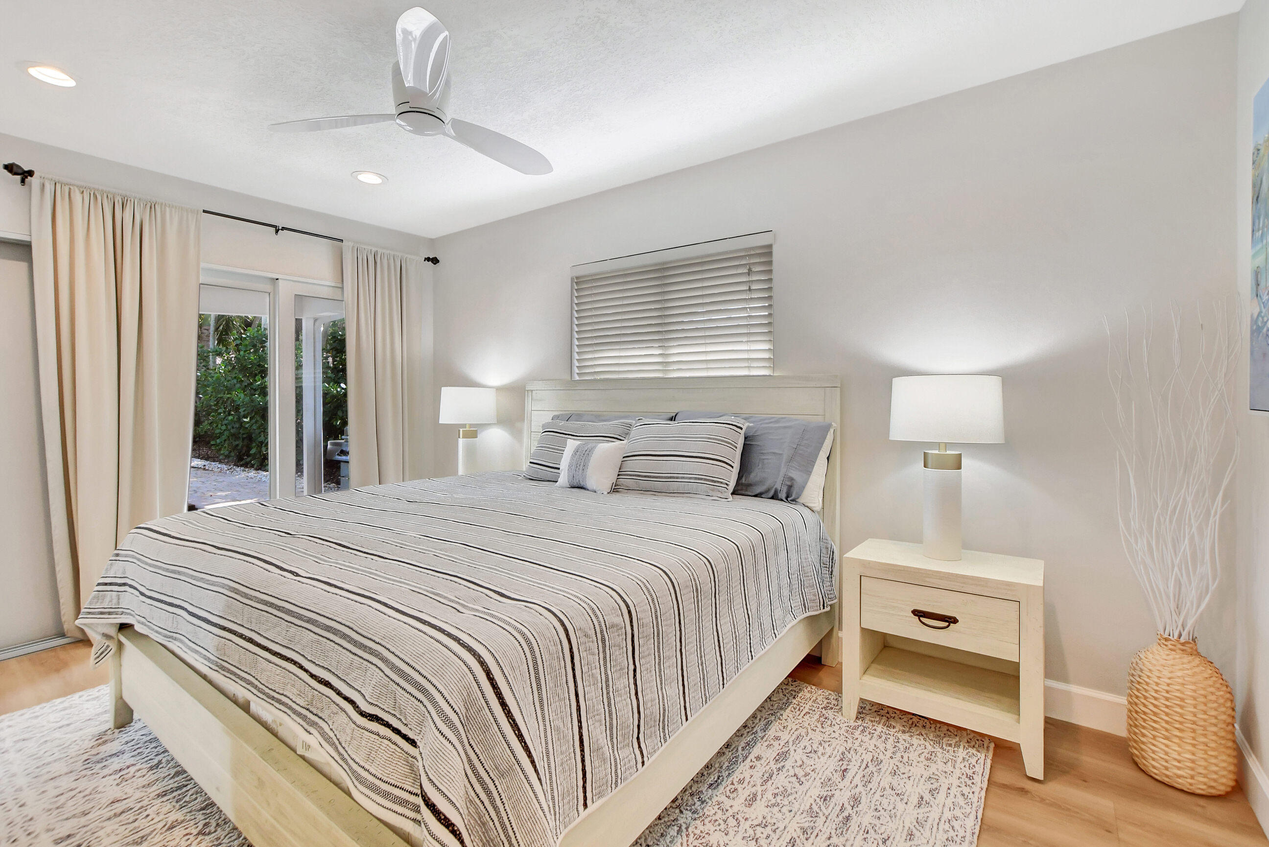 1098 Southwest 13th Avenue Boca Raton, FL 33486 - Photo 28 of 41 28_dsc_1116