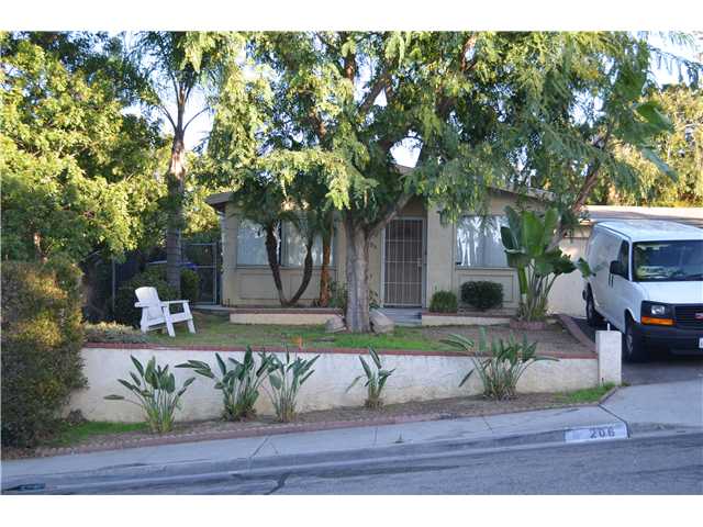206 Hollenbeck Road San Marcos, CA 92069 - Photo 2 of 7 Gallery Image 2