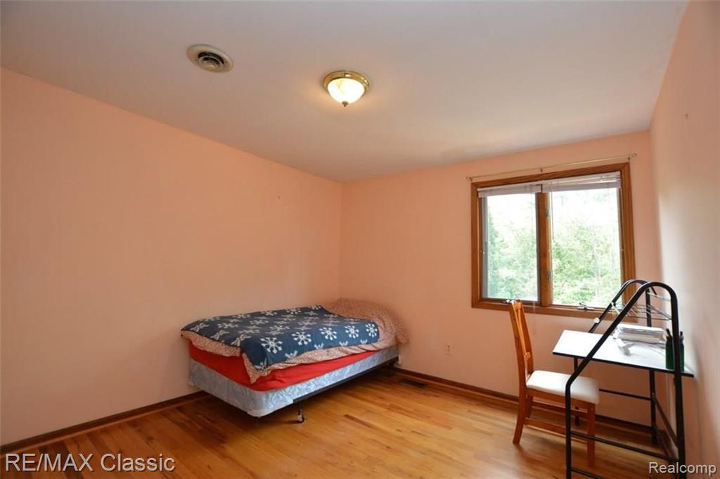42439 Park Ridge Road Novi, MI 48375 - Photo 25 of 40