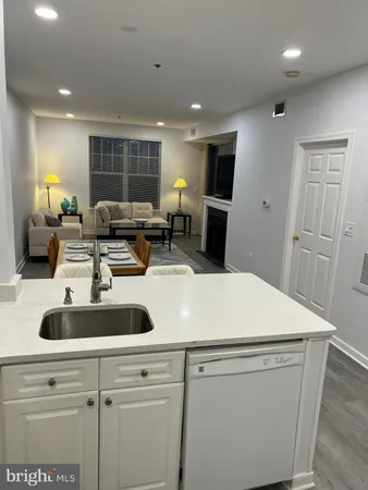 $2,100 | 1625 International Drive, Unit 319, McLean, VA 22102