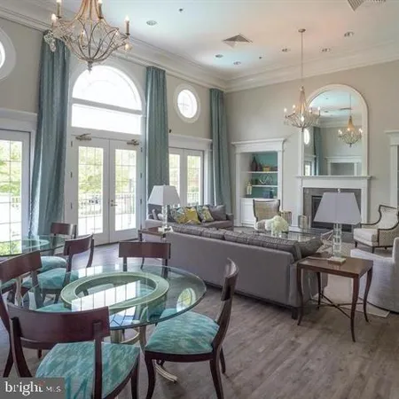 $2,100 | 1625 International Drive, Unit 319, McLean, VA 22102