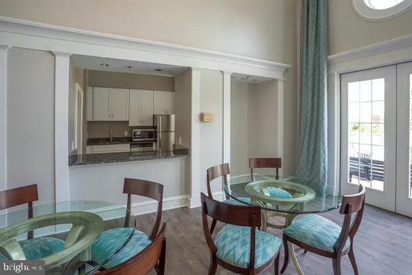 $2,100 | 1625 International Drive, Unit 319, McLean, VA 22102