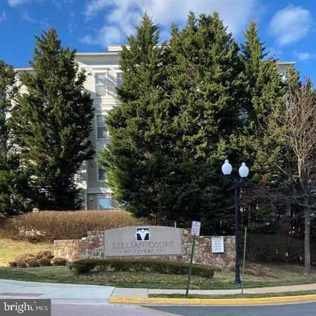 $2,100 | 1625 International Drive, Unit 319, McLean, VA 22102