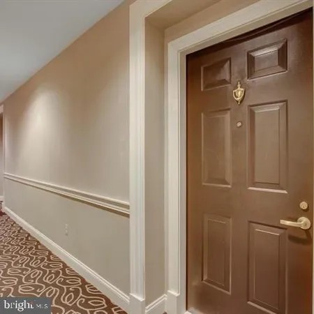 $2,100 | 1625 International Drive, Unit 319, McLean, VA 22102