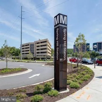 $2,100 | 1625 International Drive, Unit 319, McLean, VA 22102