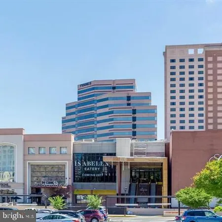 $2,100 | 1625 International Drive, Unit 319, McLean, VA 22102