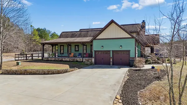 $855,000 | 925 River Bluffs Drive, Jasper, TN 37347