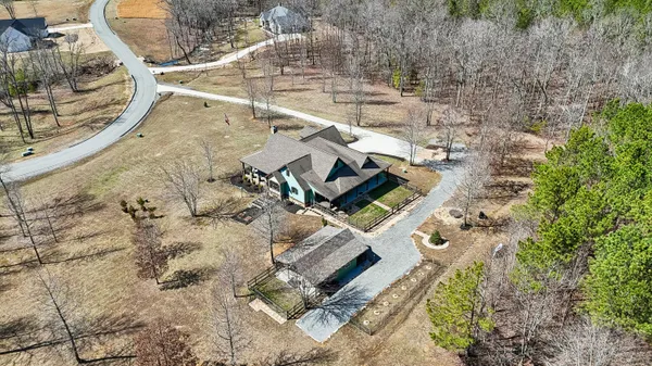 $855,000 | 925 River Bluffs Drive, Jasper, TN 37347