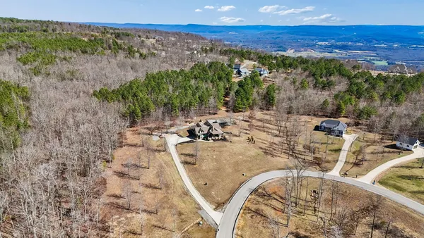 $855,000 | 925 River Bluffs Drive, Jasper, TN 37347