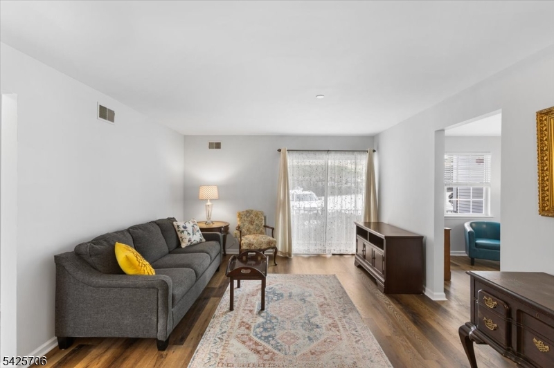 75 Crestview Lane Mount Arlington, NJ 07856 - Photo 12 of 27