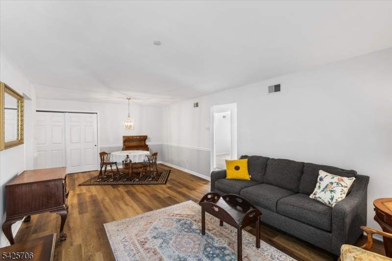 75 Crestview Lane Mount Arlington, NJ 07856 - Photo 13 of 27