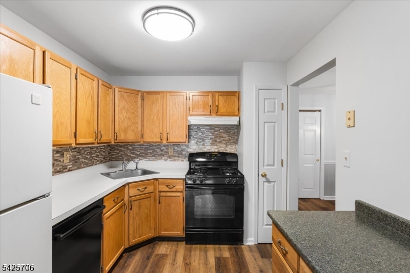 75 Crestview Lane Mount Arlington, NJ 07856 - Photo 17 of 27
