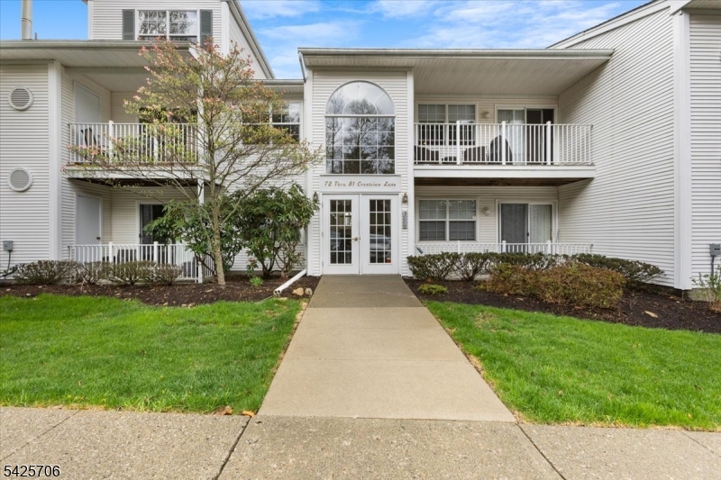 75 Crestview Lane Mount Arlington, NJ 07856 - Photo 4 of 27